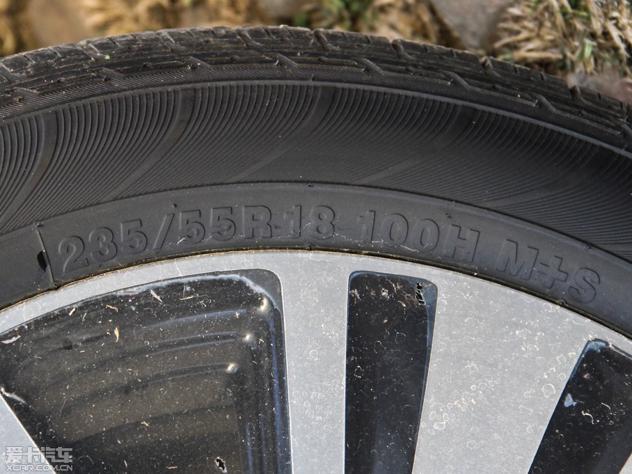 2015 2.0L ԄӃPremium