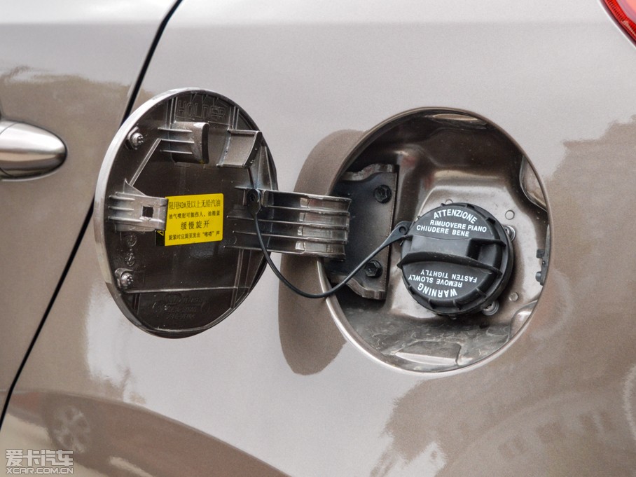 2015 2.0L ք(dng)(q)GLS