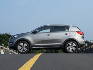 2015款2.0L 自动两驱版Premium 整体外观