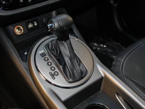 2015款2.0L 自动两驱版Premium 换挡杆