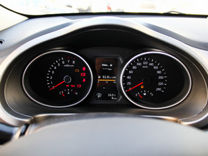 2015款2.0L 自动两驱版Premium 仪表