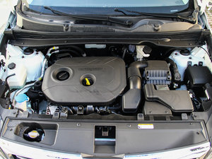 2015款2.0L 自动两驱版Premium 发动机