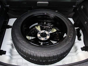 2015款2.0L 自动两驱版Premium 备胎