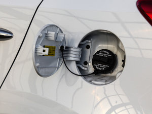 20152.0L ԄӃ(q)Premium w