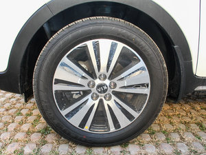 2015款2.0L 自动两驱版Premium 轮圈