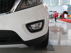 2015款2.0L 自动两驱版GLS 前雾灯