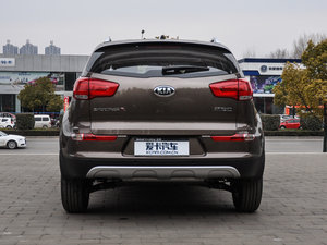 2015款2.0L 自动两驱版GL 正后	