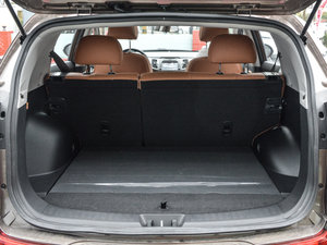 2015款2.0L 手动两驱版GLS 行李厢空间