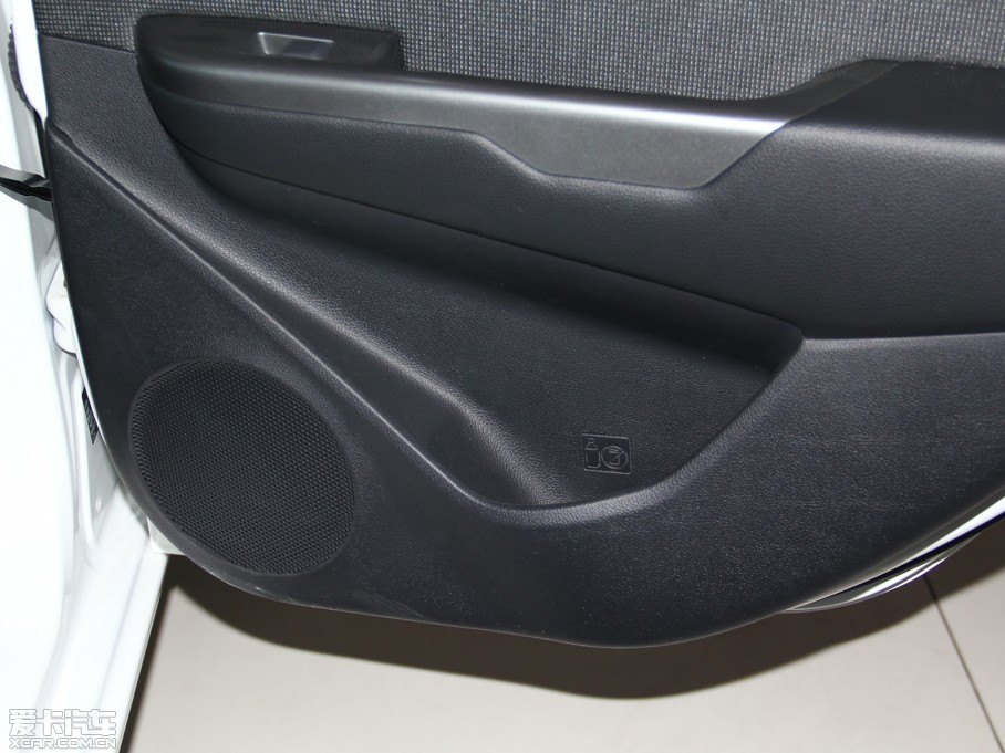 2015K2 1.4L GLS քӰ