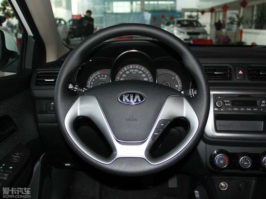 2015K2 1.4L GLS քӰ