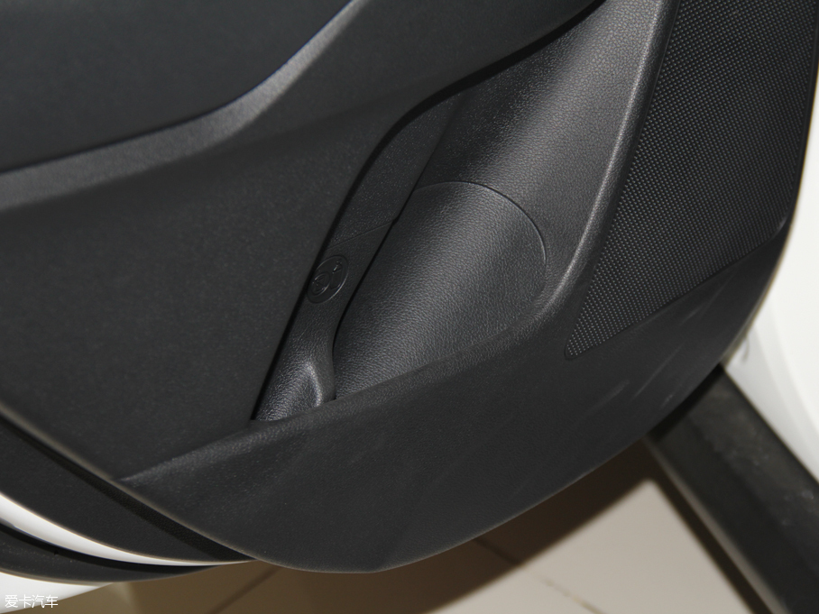 2015KX3 1.6L ԄӃDLX