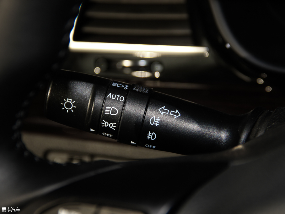 2015������K4 1.8L �Ԅ�GLS Special