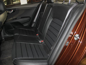 2015款1.8L 自动GLS Special 后排座椅