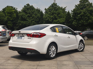 2016款1.6L 自动DLX 整体外观