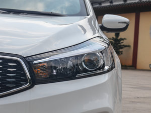 2016款1.6L 自动DLX 大灯