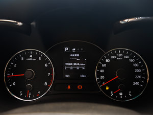 2016款1.6L 自动DLX 仪表