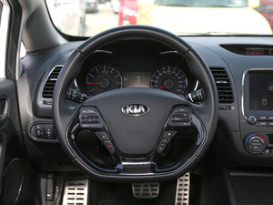2016款1.4T-GDI 自动Premium 方向盘
