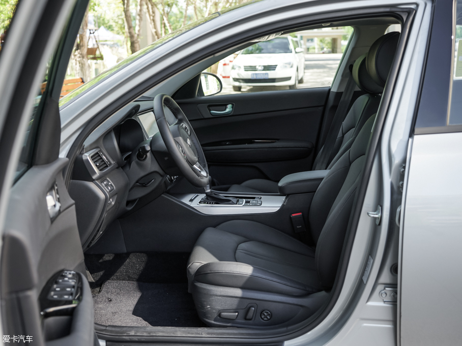 東風(fēng)悅達(dá)起亞2016款起亞K5混動(dòng)