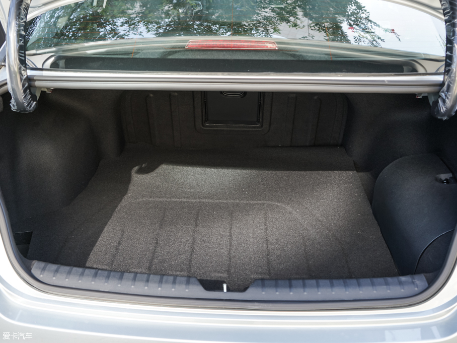 東風(fēng)悅達(dá)起亞2016款起亞K5混動(dòng)