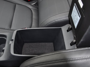 2017款1.8L 自动DLX Special 空间座椅