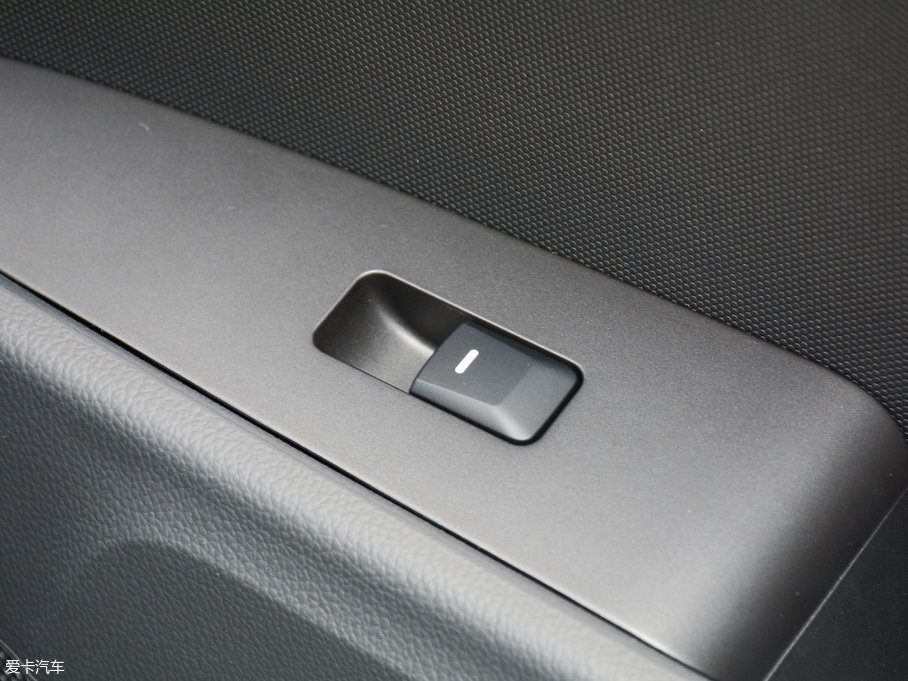 2016 2.0L ԄӃ(q)DLX