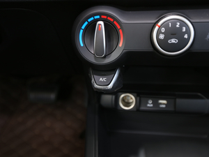 20171.4L Ԅ GLS 15؄e п؅^