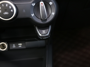 20171.4L Ԅ GLS 15؄e п؅^