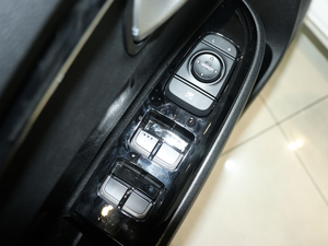 20171.4L ք(dng) GLS 15؄e {܇(ch)ƅ^(q)	