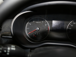 20171.4L Ԅ GLS 15؄e п؅^