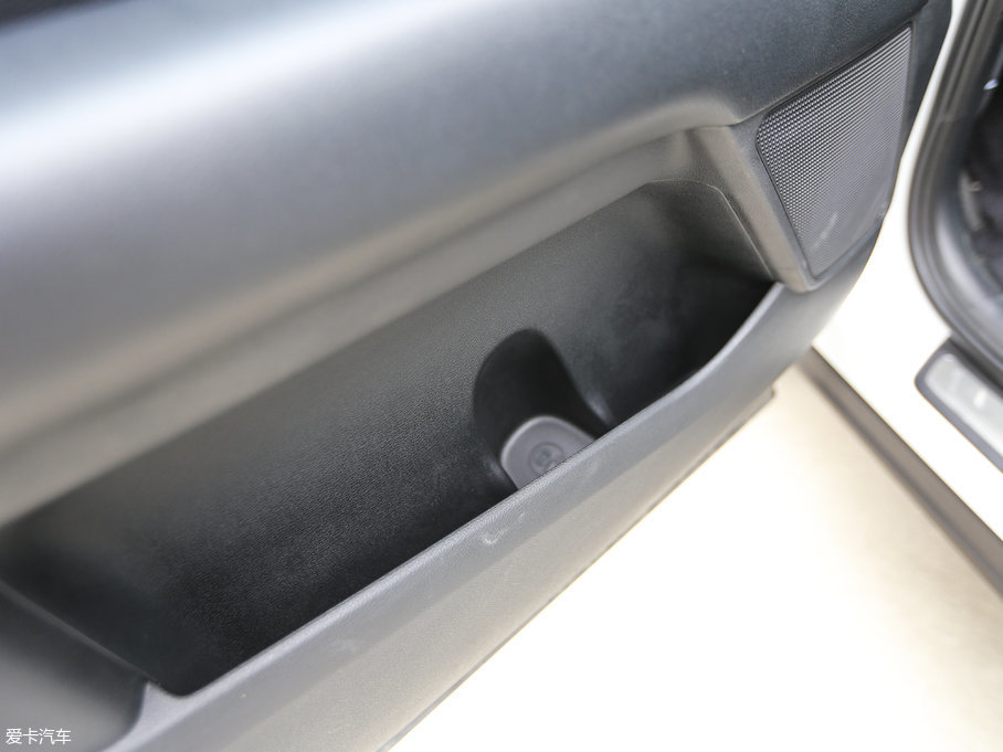 2017������KX7 2.0L T-GDI �Ԅ����DLX