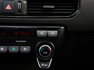 20172.0L T-GDI Ԅ(dng)(q)LUX п؅^(q)