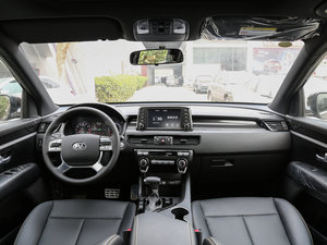 2017款2.0L T-GDI 自动两驱GLS 内饰全景