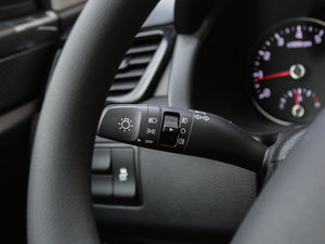 2017款2.0L GDI 自动两驱Smart 中控区
