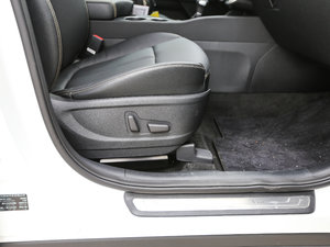 20172.0L T-GDI ԄDLX g