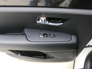 20172.0L T-GDI ԄDLX g