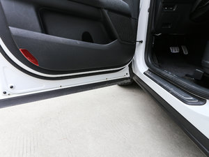 20172.0L T-GDI ԄDLX g