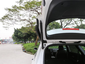 20172.0L T-GDI ԄDLX g