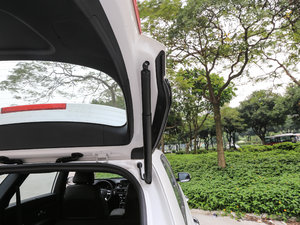 20172.0L T-GDI ԄDLX g