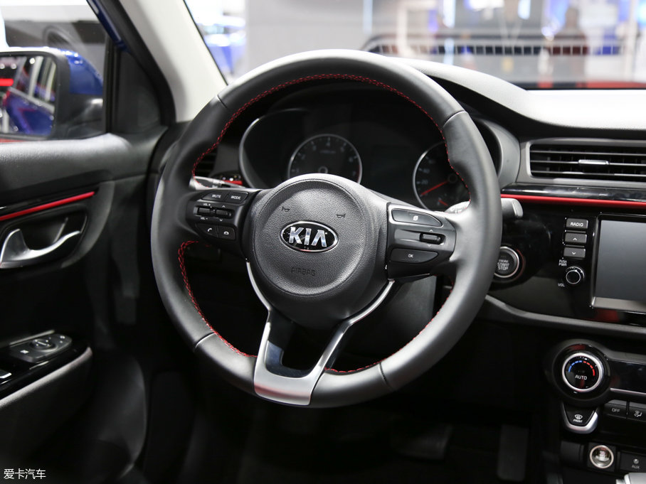 2017KX CROSS 1.4L AT GLS