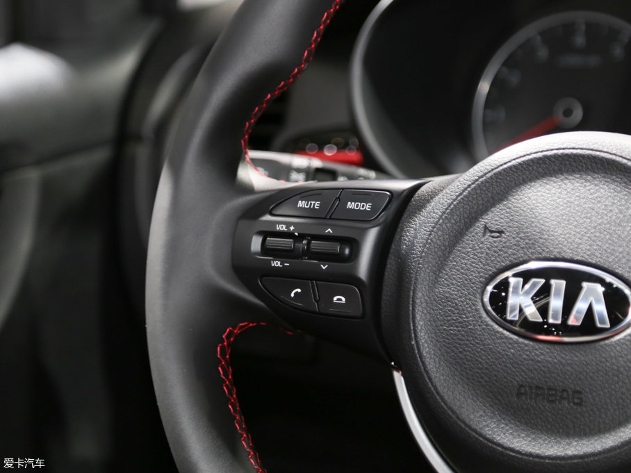 2017KX CROSS 1.4L AT GLS