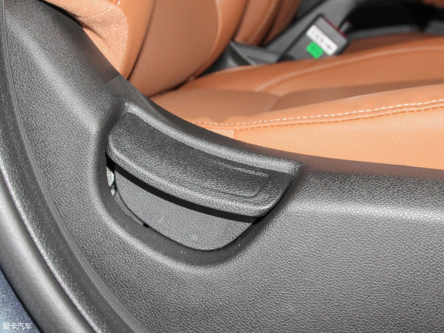 2017KX CROSS 1.4L MT GLS