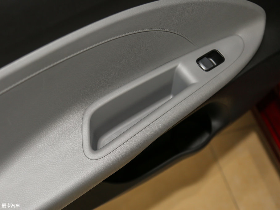 2017Y 1.4L ԄӺADeluxe