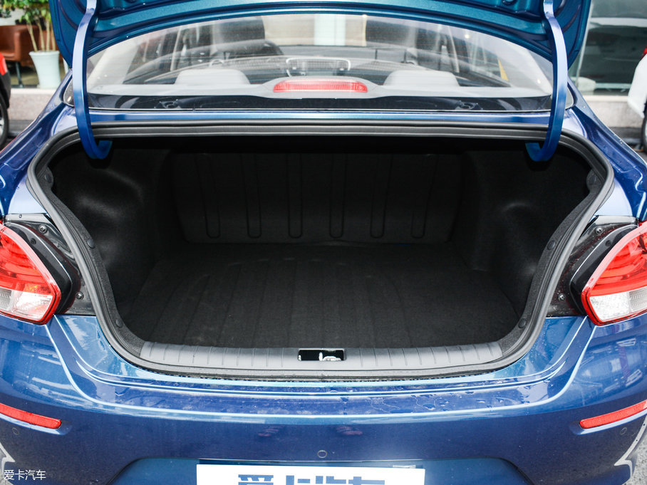 2017Y 1.4L ԄӺADeluxe