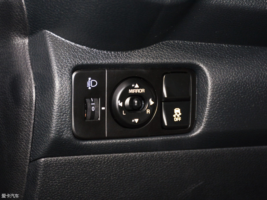 2017Y 1.4L ԄӺADeluxe