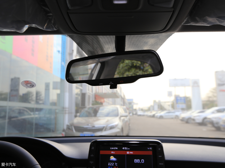 2018 1.6L ԄValue-Connect