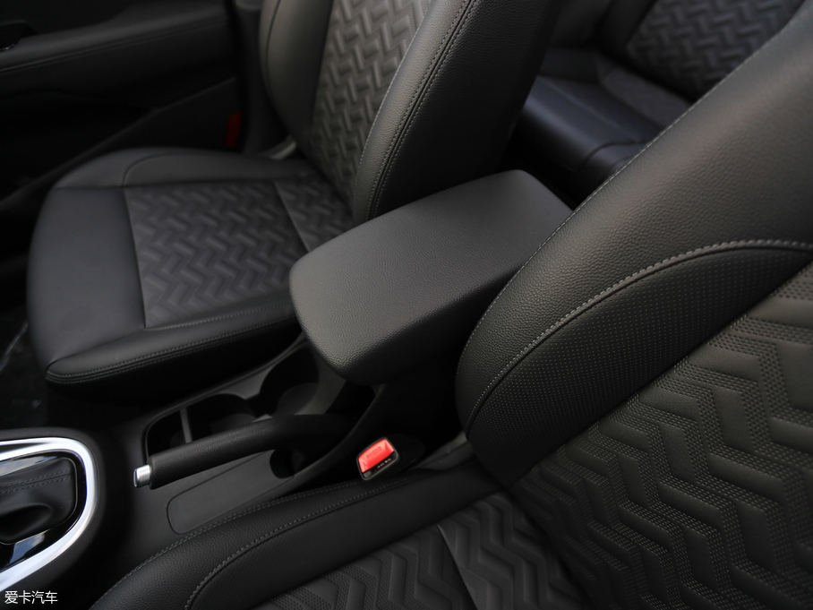 2018 1.6L ԄValue-Connect