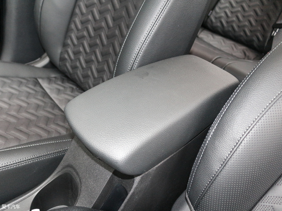 2018 1.6L ԄValue-Comfort