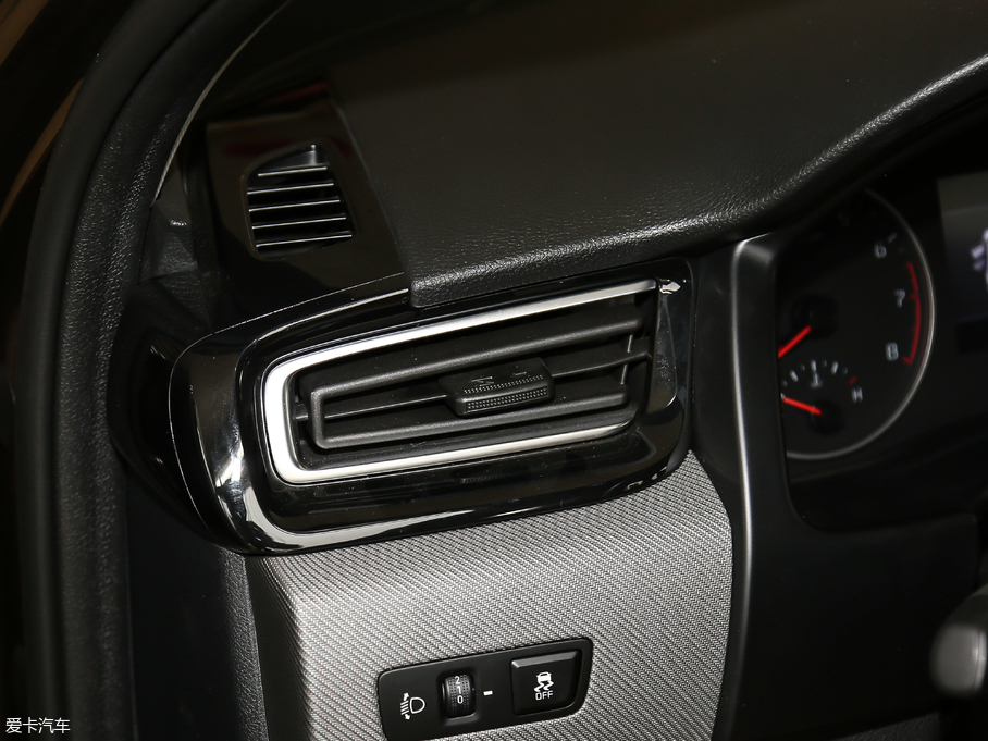 2018 1.6L ԄValue-Comfort