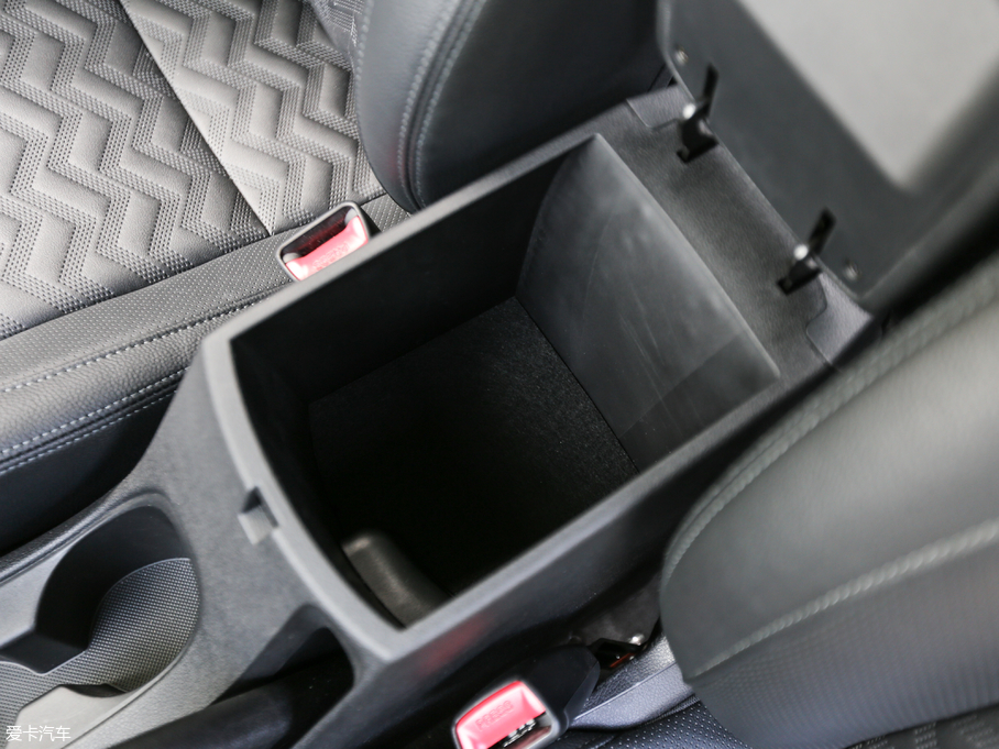 2018 1.6L ԄSmart