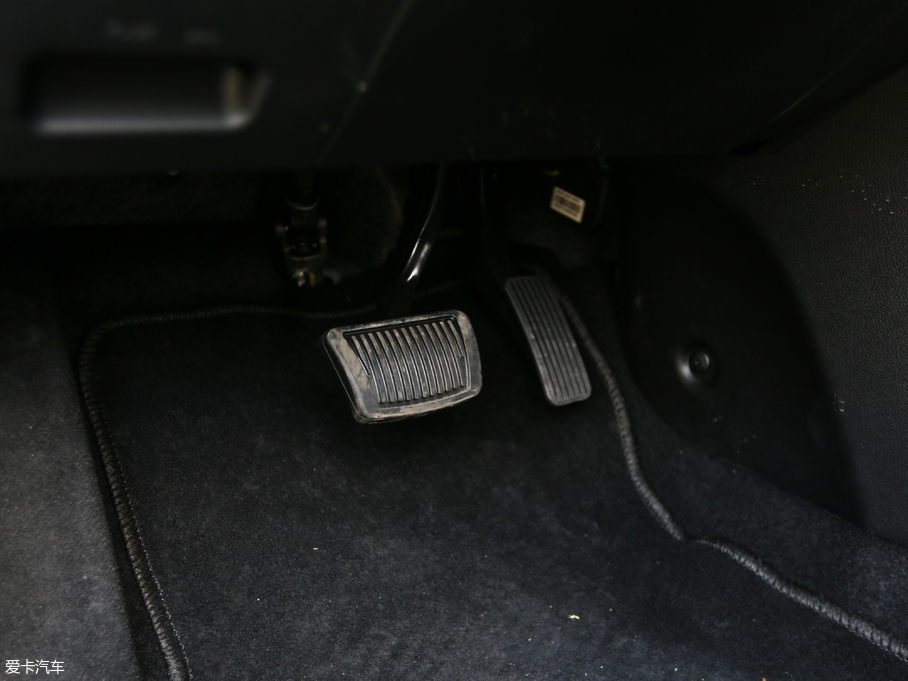 2018 1.6L ԄSmart